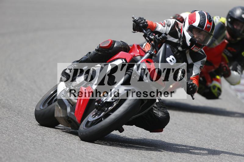 /Archiv-2025/27 12.06.2025 Ducati Schweiz Trackday Warmup  ADR/gelb-jeaune/8